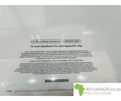 Apple MacBook Pro 13-Inch With M1 Processor 8 Core GPU 256GB SSD Space Grey