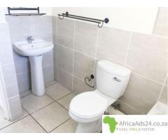 2 Bedroom Apartment to Rent in Parklands North