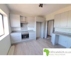 Amazing 3 Bed Townhouse in Brackenfell Central for rent