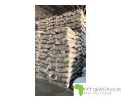 UGANDAN ROBUSTA AND ARABICA COFFE BEANS FOR SALE +27719755564