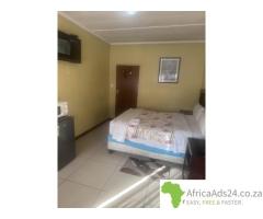 Salvador Guesthouse Vereeniging 0848103487