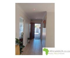 Night Rooms at Great Choice BnB Goodwood +27677911766