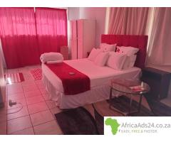 Sleep n Go Accomodation in Goodwood Parow Cape Town +2767 791 1766